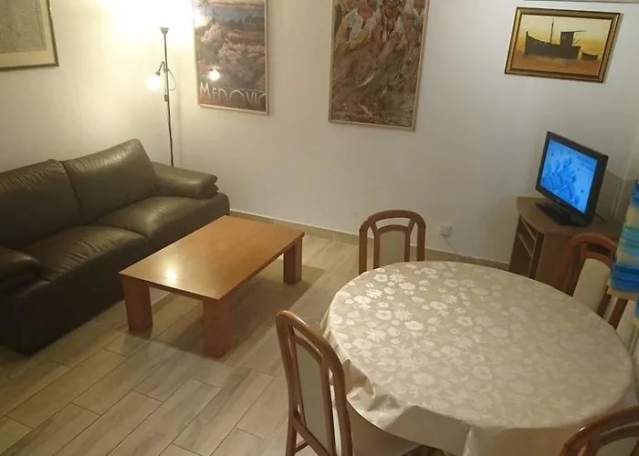 Mila Apartment *