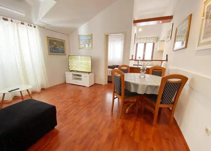 Apartment Mila Makarska