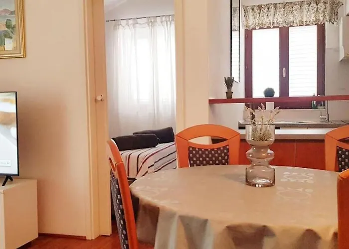 Apartment Mila Makarska